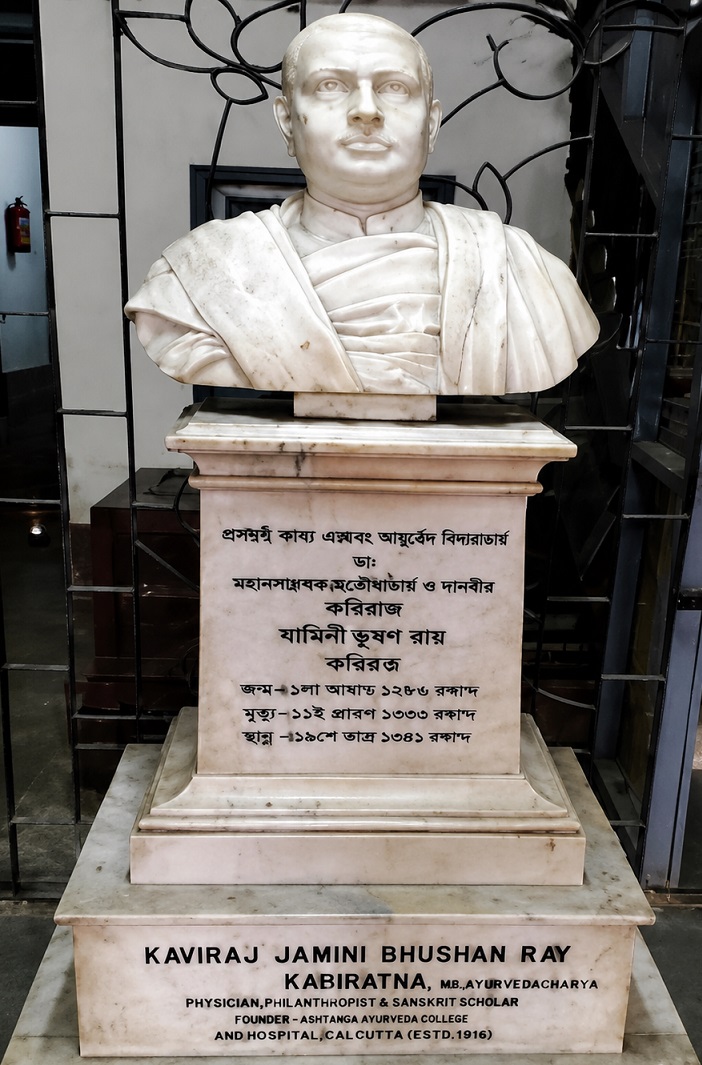 Statue of Jamini Bhushan Ray at J. B. Roy State Ayurvedic Medical College and Hospital